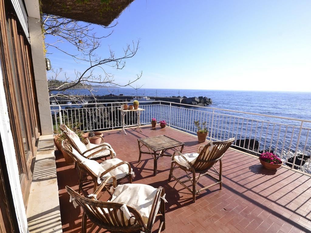 Cozy Holiday Home In Pozzillo With Terrace Acireale Esterno foto
