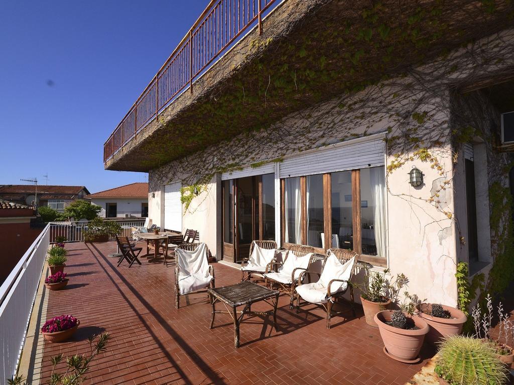 Cozy Holiday Home In Pozzillo With Terrace Acireale Esterno foto