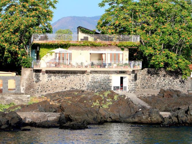 Cozy Holiday Home In Pozzillo With Terrace Acireale Esterno foto
